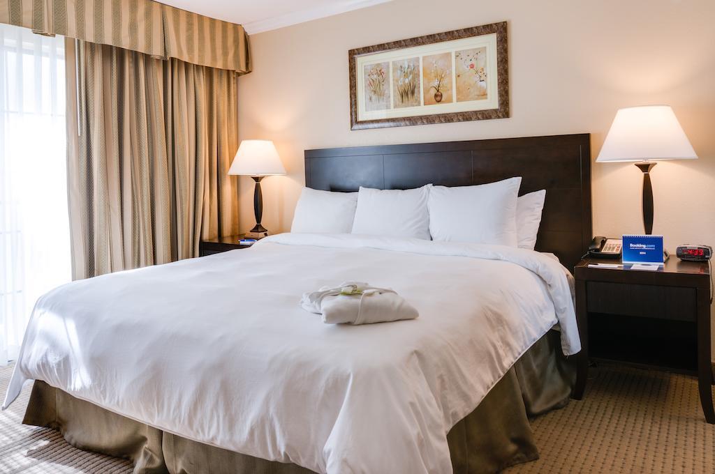 Buena Park Grand Hotel & Suites Екстер'єр фото
