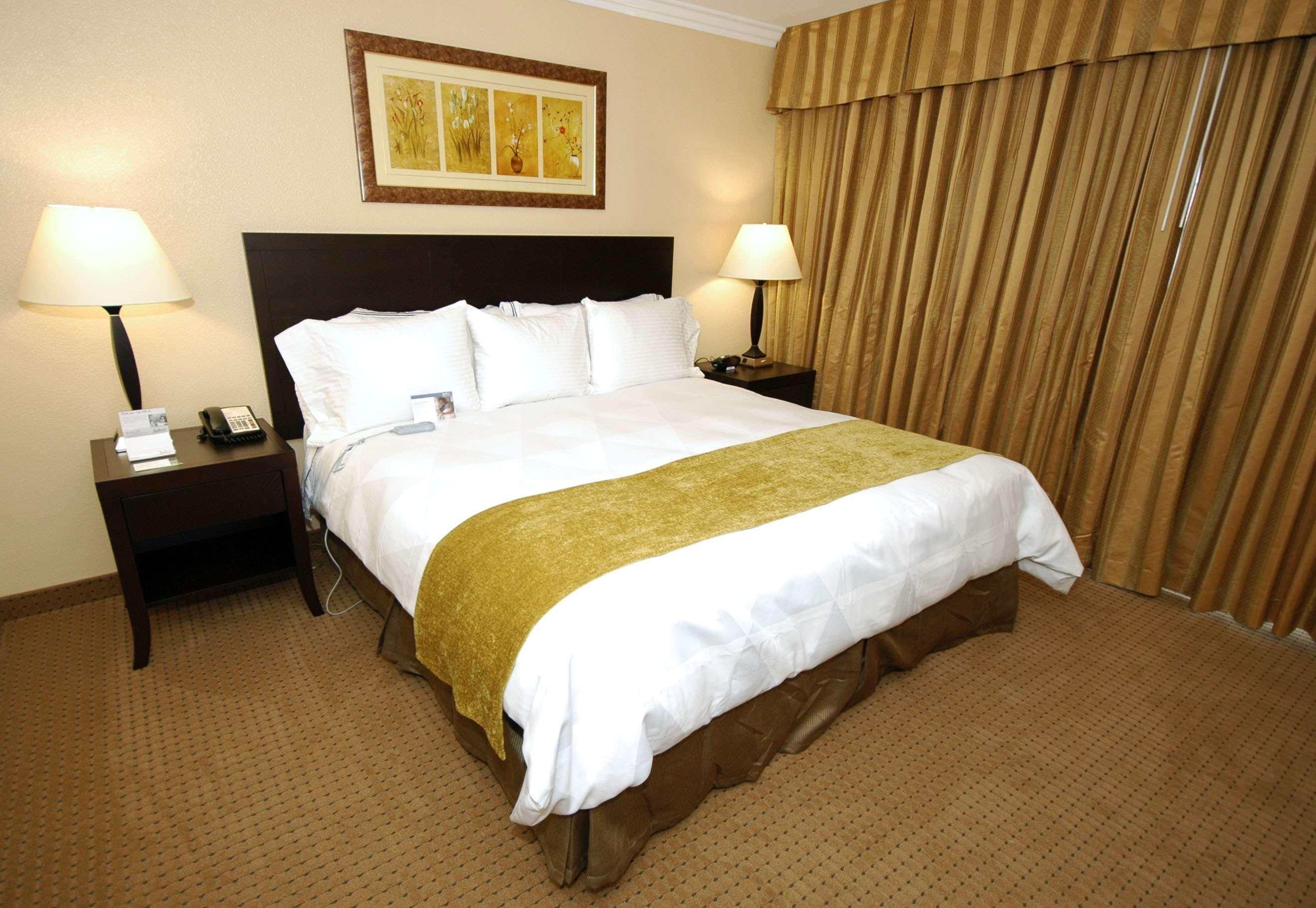 Buena Park Grand Hotel & Suites Екстер'єр фото