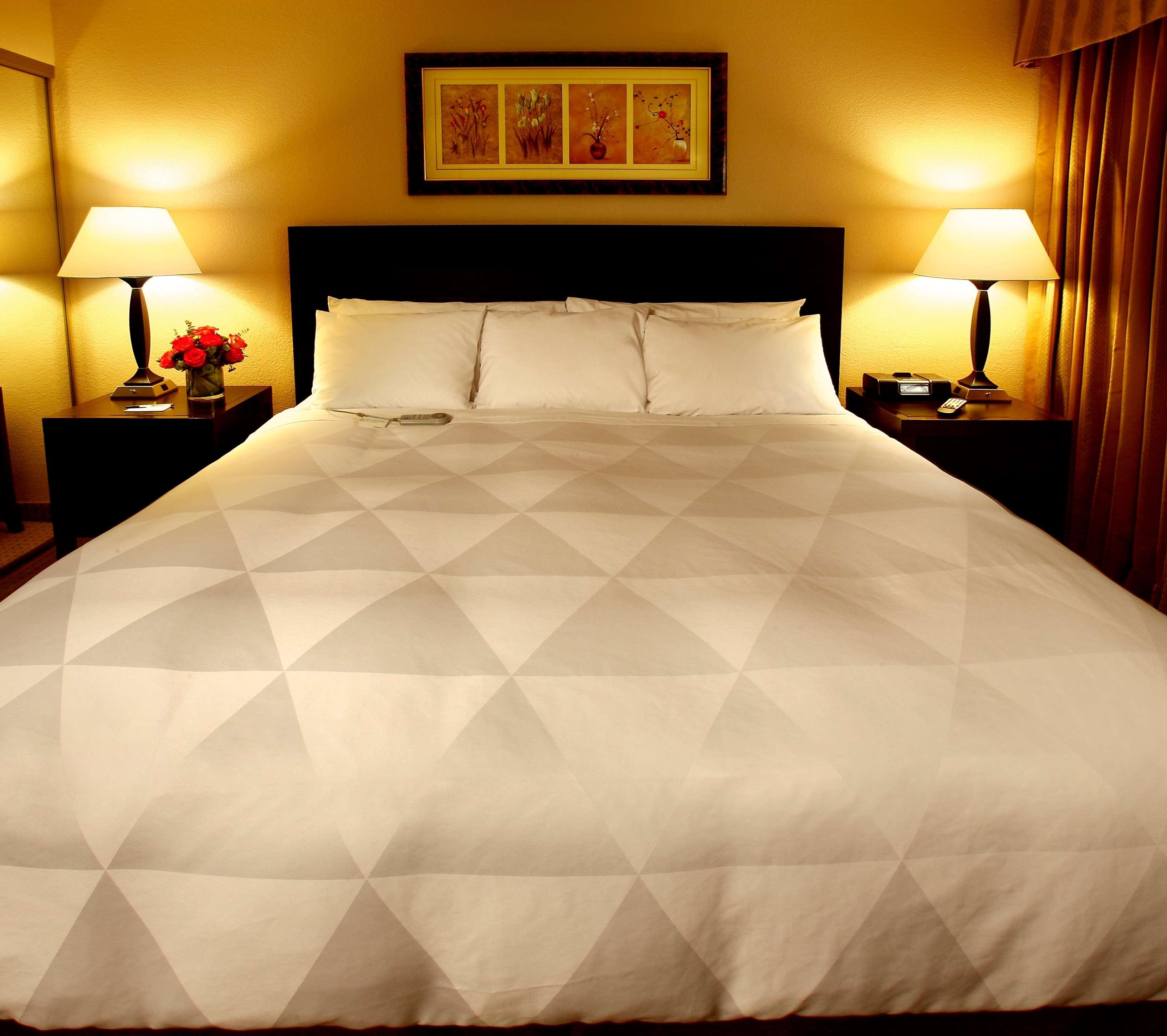 Buena Park Grand Hotel & Suites Екстер'єр фото